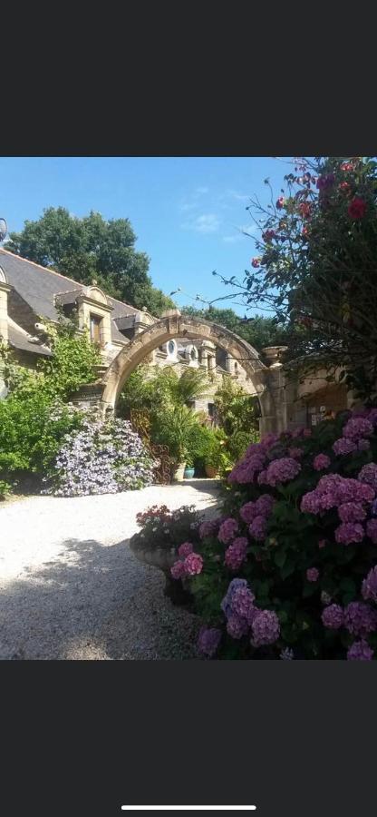 Le Clos Saint Fiacre Hotel Carentoir Eksteriør billede