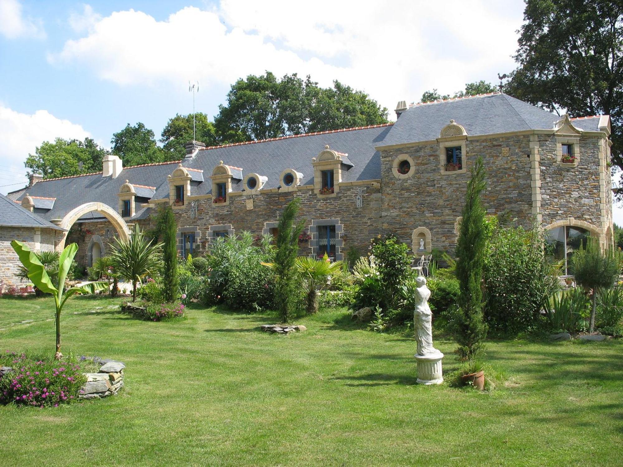 Le Clos Saint Fiacre Carentoir Eksteriør billede